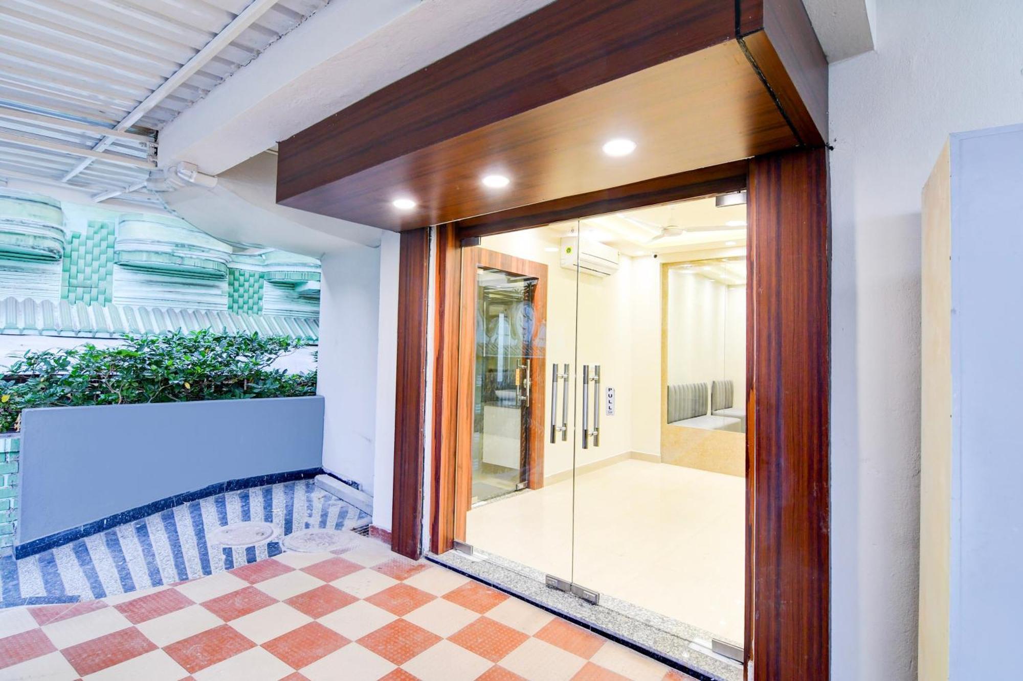 Super Hotel O Kaikhali Near Airport Kolkata Exterior photo