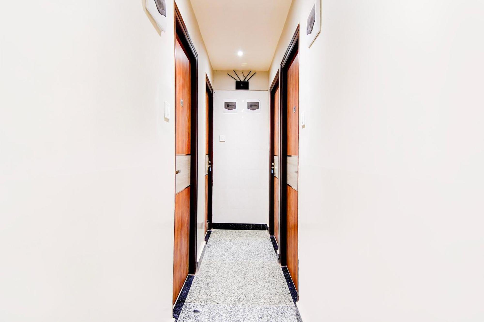Super Hotel O Kaikhali Near Airport Kolkata Exterior photo