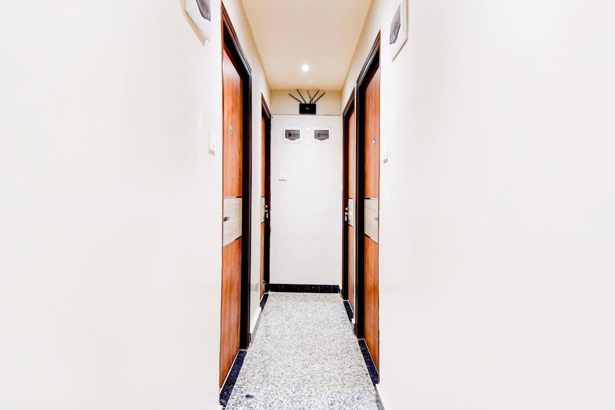 Super Hotel O Kaikhali Near Airport Kolkata Exterior photo